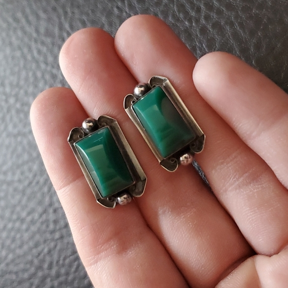 VTG sterling silver screw-back earrings - Picture 2 of 6